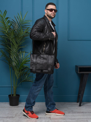 Кожаная мужская сумка Madruzzo black Carlo Gattini